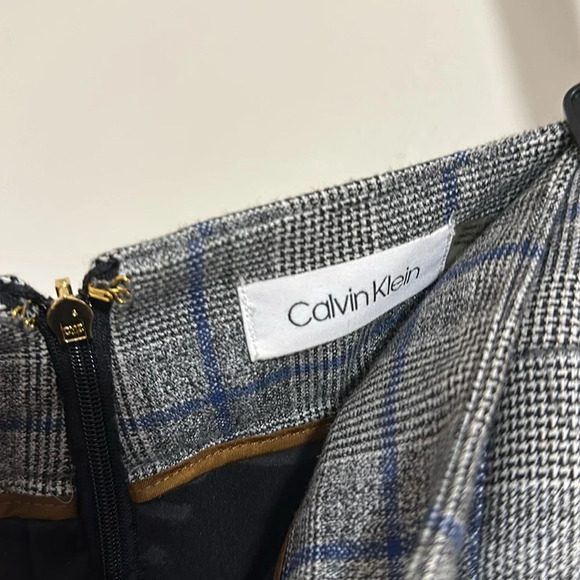 Calvin Klein blue gray plaid skirt with buckle and pleat - Picture 4 of 4